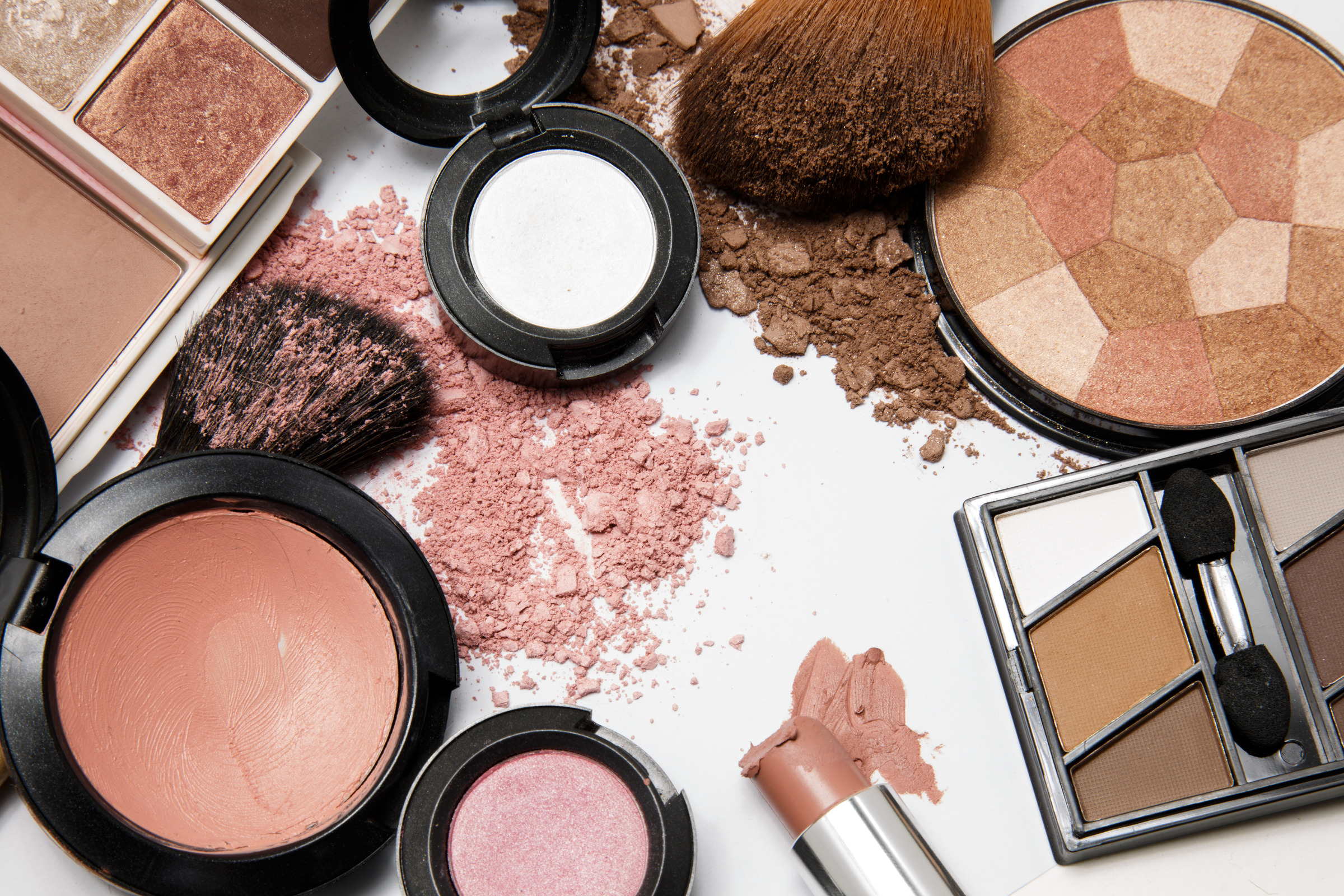 Makeup compacts, brushes, and palettes